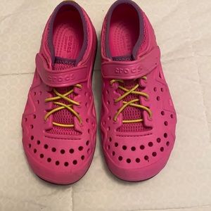 Croc water shoes girls size 3